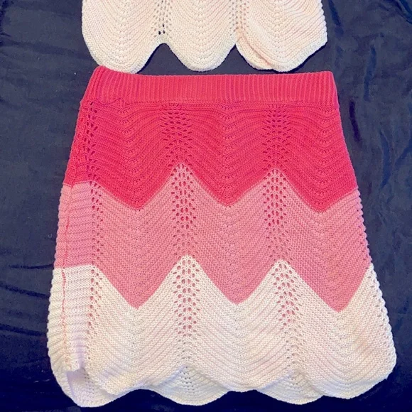2 piece Knit Skirt Set - Picture 3 of 3
